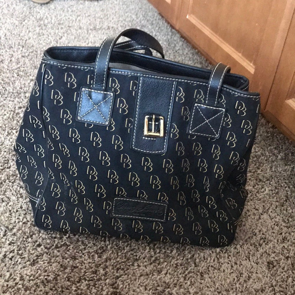 Dooney & Bourke purse